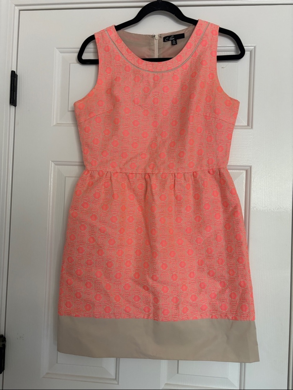 C.Luce Coral and Cream Geometric Floral Dress Fabric sz M
